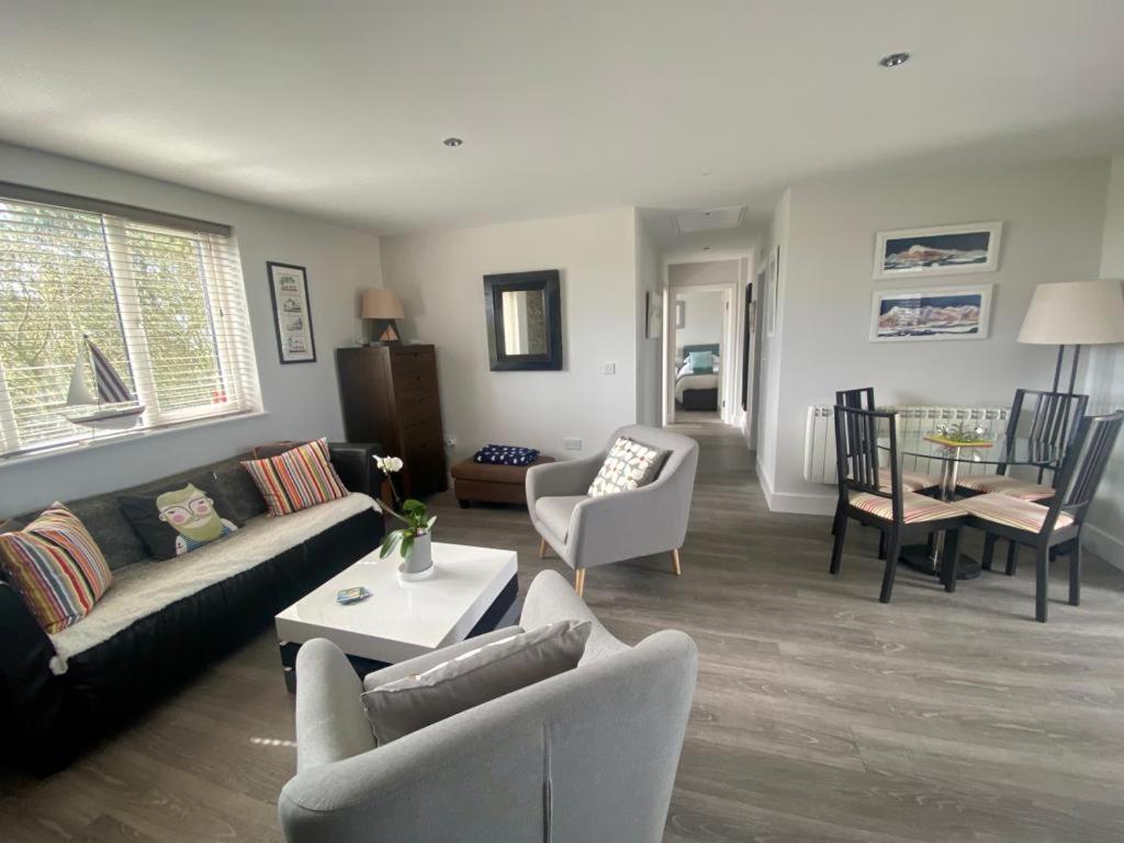 2 Bedroom Cottage Sleeps 4, With Pool Use, Sennen Extérieur photo